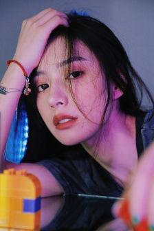 国产 在线 女主播视频,魅力四溢的虚拟舞台